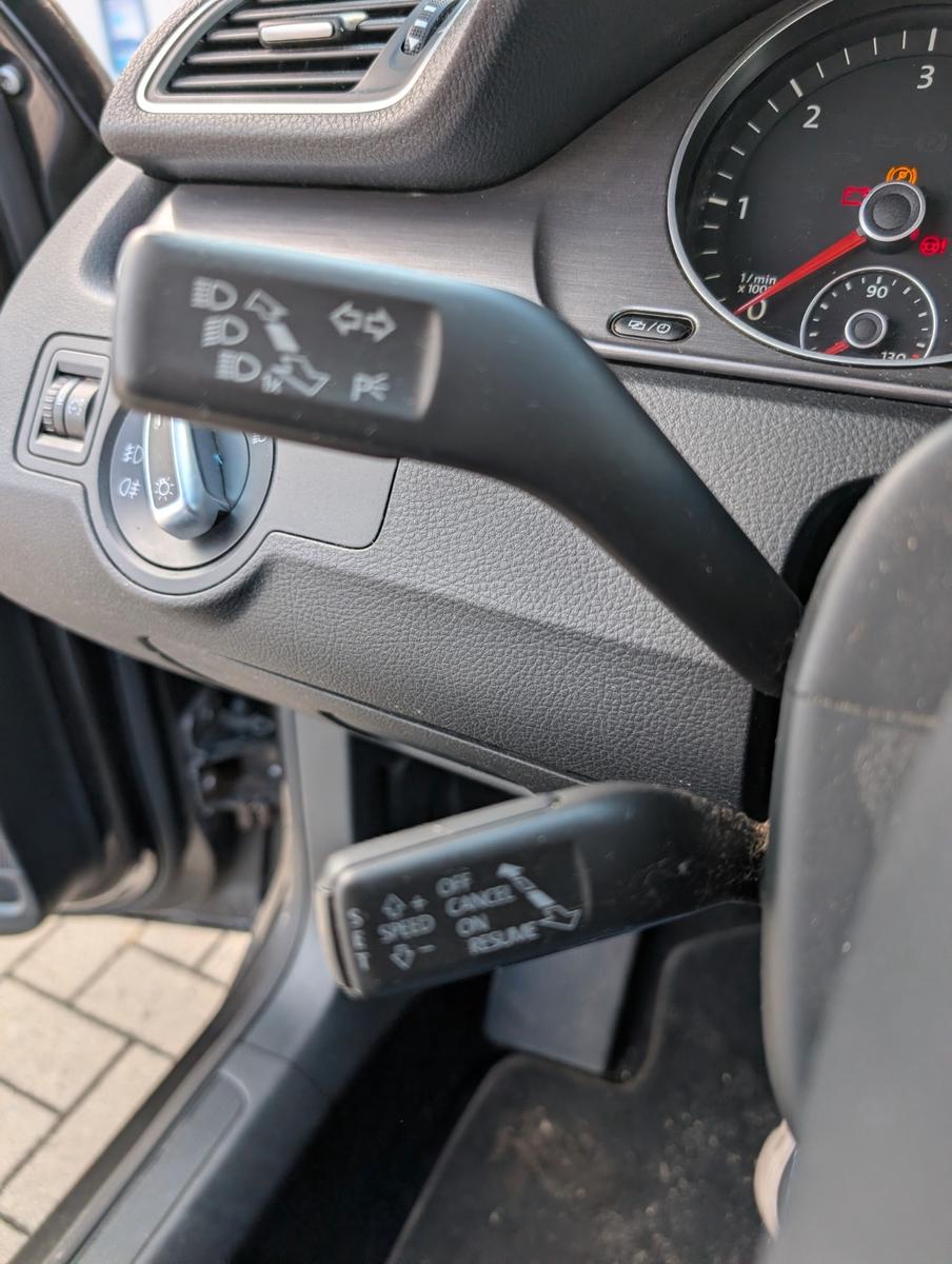 Volkswagen Passat 2015 — photo 15