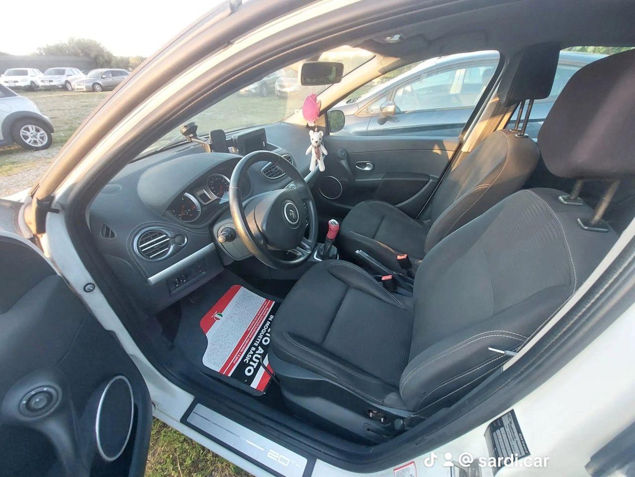 Renault Clio 2011 — photo 8