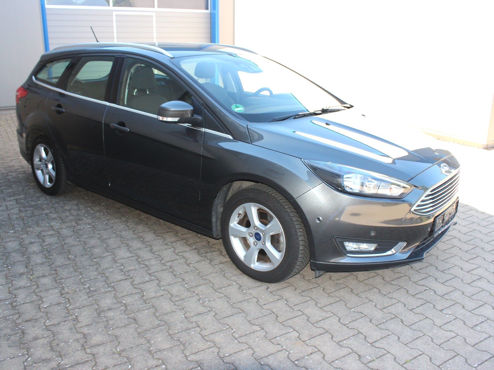 Fahrzeugabbildung Ford Focus Titanium 1,5 EcoBoost Start/Stopp