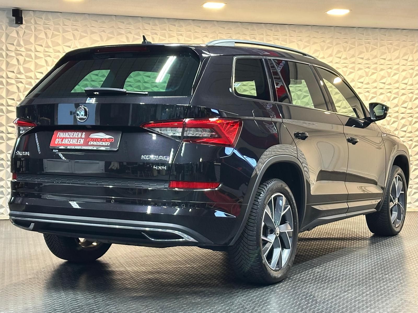 SKODA Kodiaq 2.0TSI SPORTLINE 4x4* LED#4xSHZ#FH#KEYLES - Image 8