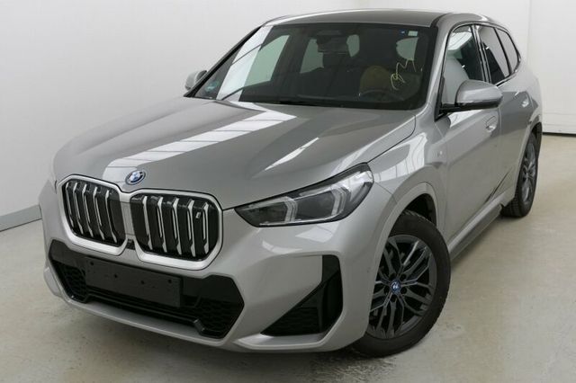 BMW iX1 xDrive30 M Sportpaket LED AHK ACC HuD DAB Pa