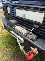 Land Rover Defender 110 TD4 Station Wagon E E - blaue Land Rover Defender