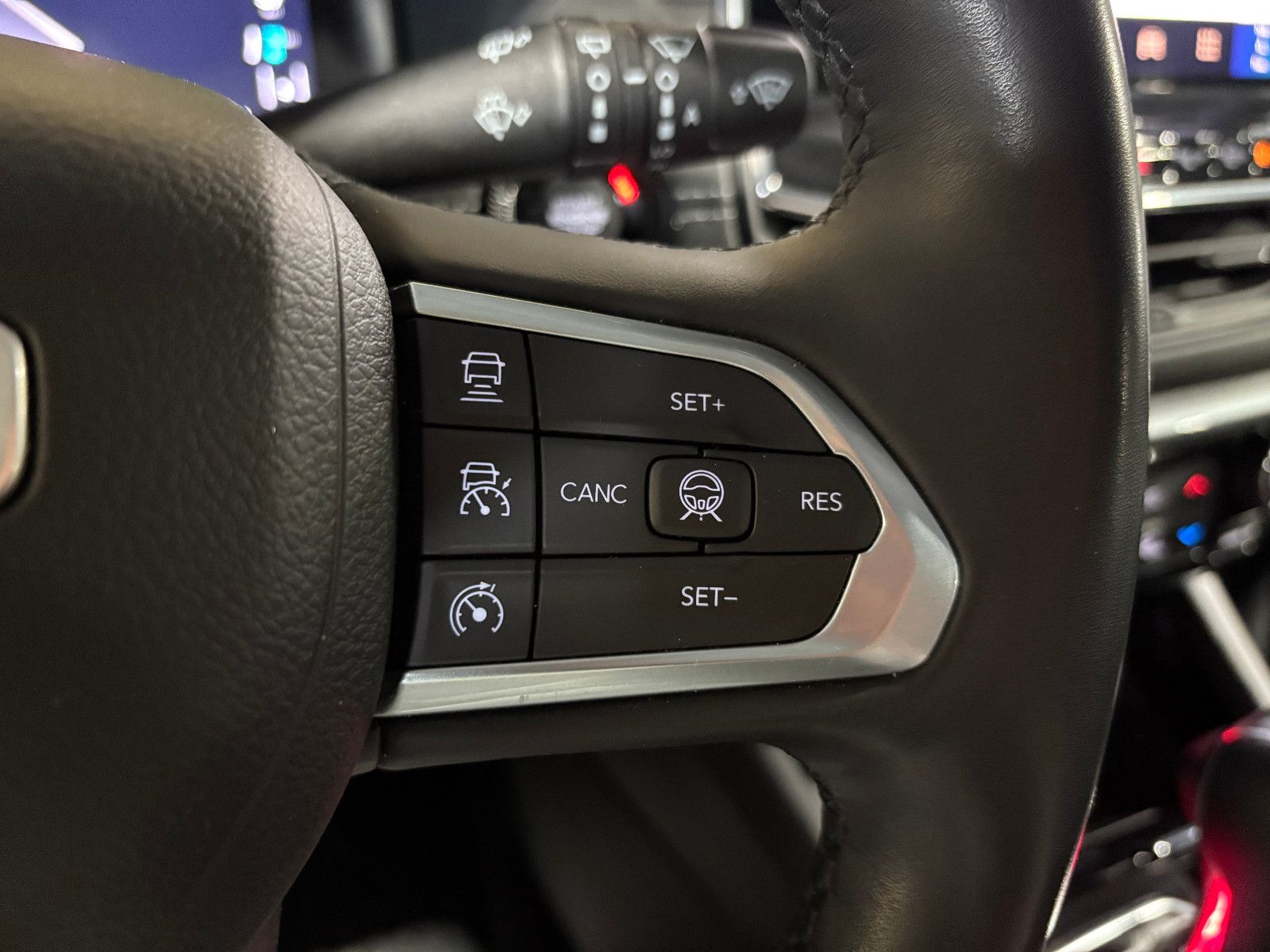 Fahrzeugabbildung Jeep Compass S Plug-In Hybrid 4WD/360°/ACC/APPLE/NAVI
