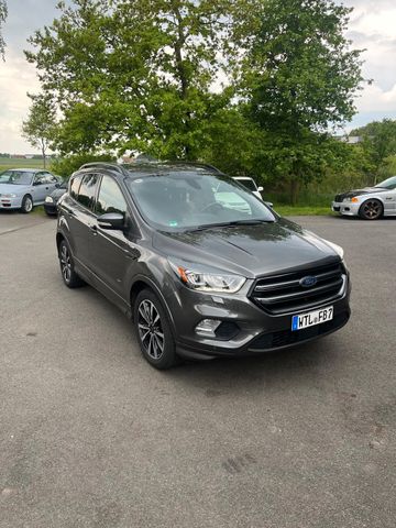 Ford Kuga ST-Line DM2