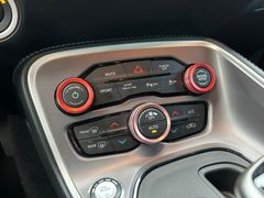 Fahrzeugabbildung Dodge Challenger R/T V8 Performance+ LPG dt. Fzg. 1.Hd