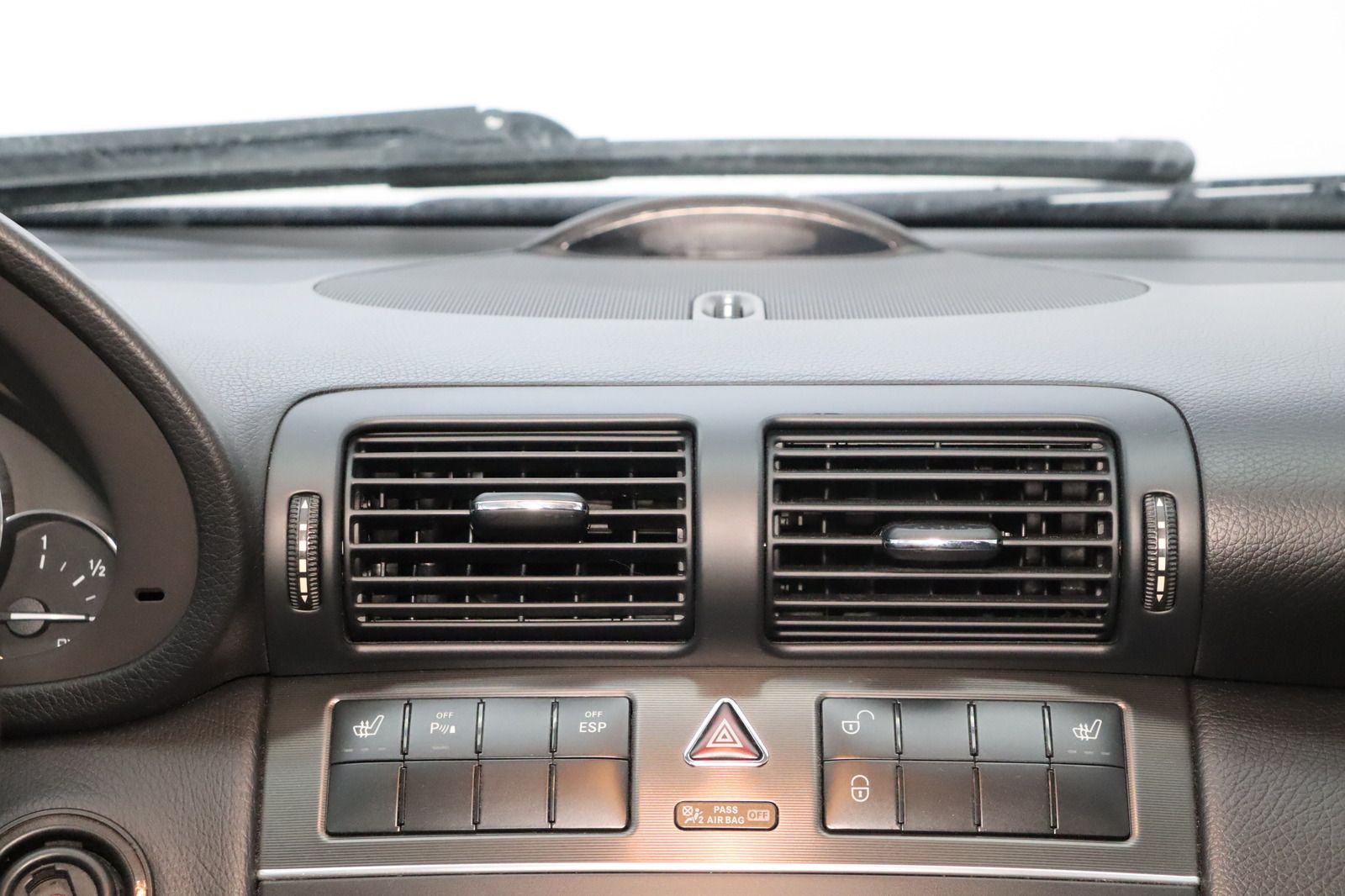 Fahrzeugabbildung Mercedes-Benz C 230 Sportcoupé * Navi * Sitzhzg. * PDC