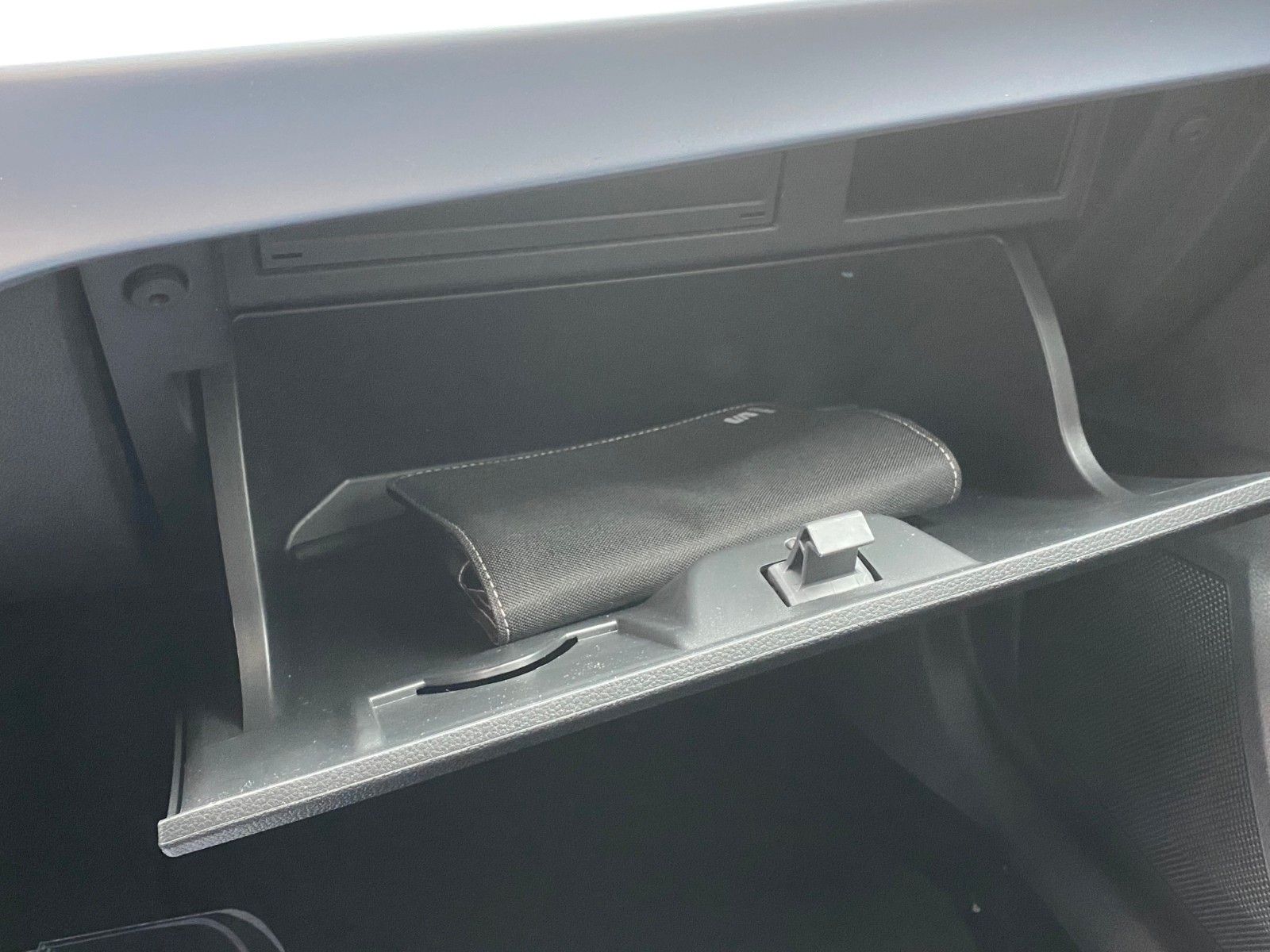 Fahrzeugabbildung SEAT Arona FR 1.0 TSI *Navi *Sitzhz. *Parklenkasst.