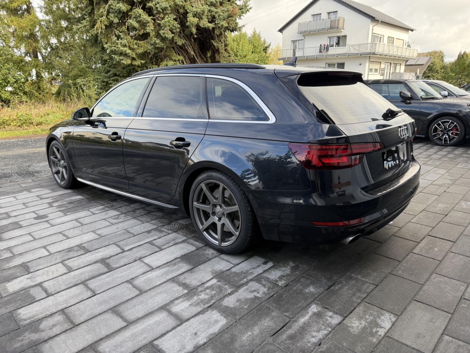 Audi A4 2.0 TFSI quattro Avant - AHK+Leder+HUD+Pano