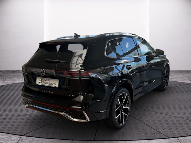 Fahrzeugabbildung Volkswagen Tiguan R-Line 1,5 l eTSI OPF 110 kW (150 PS) 7-G