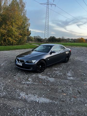 BMW 330i Cabrio 