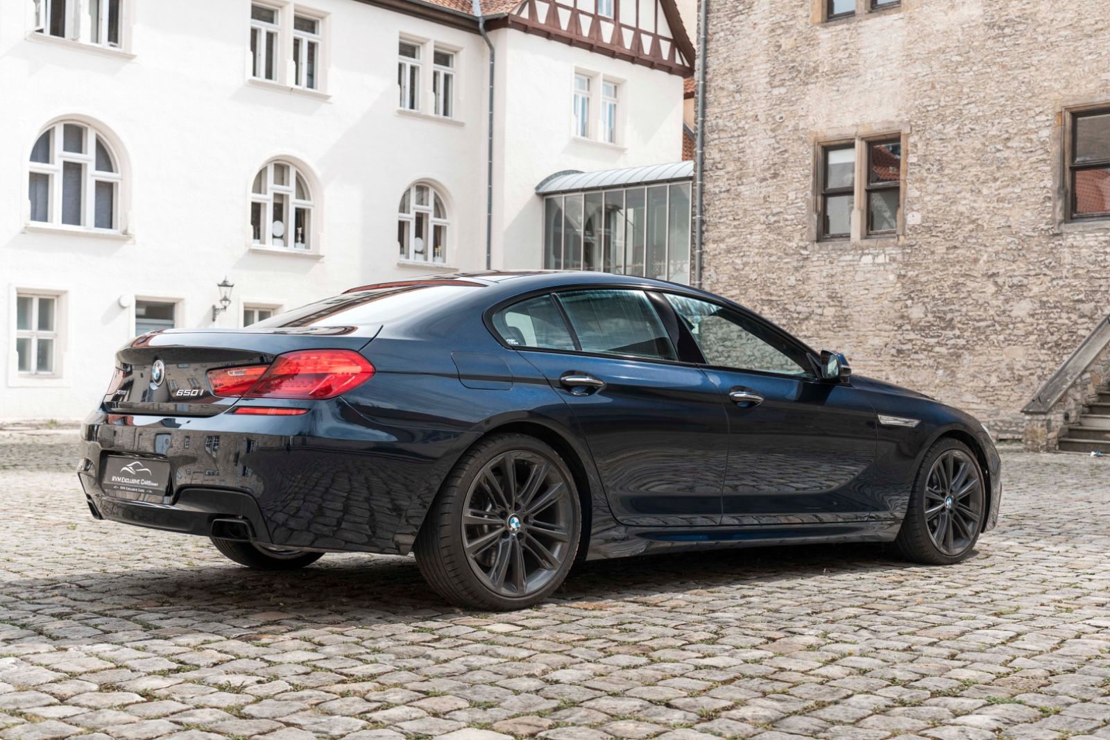 Fahrzeugabbildung BMW 650ix GC M-SPORT MASSAGE HUD H&K KAM CARPLAY