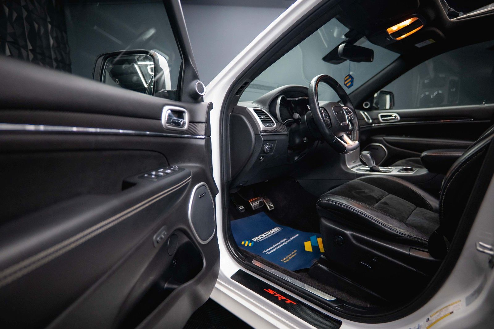 Fahrzeugabbildung Jeep Grand Cherokee 6.4 SRT V8 *Unfallfrei*Pano*COC*