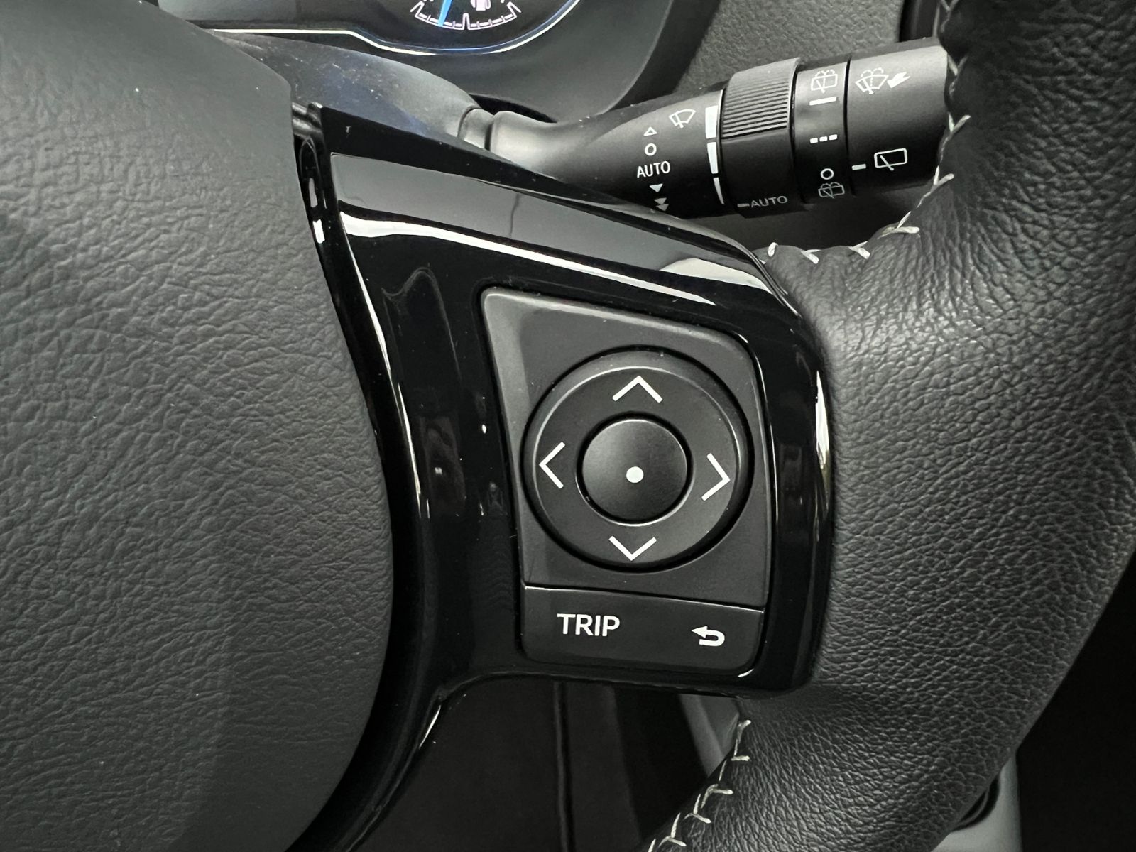 Fahrzeugabbildung Toyota Yaris 1.0 VVT-i Comfort *Klima, Kamera*