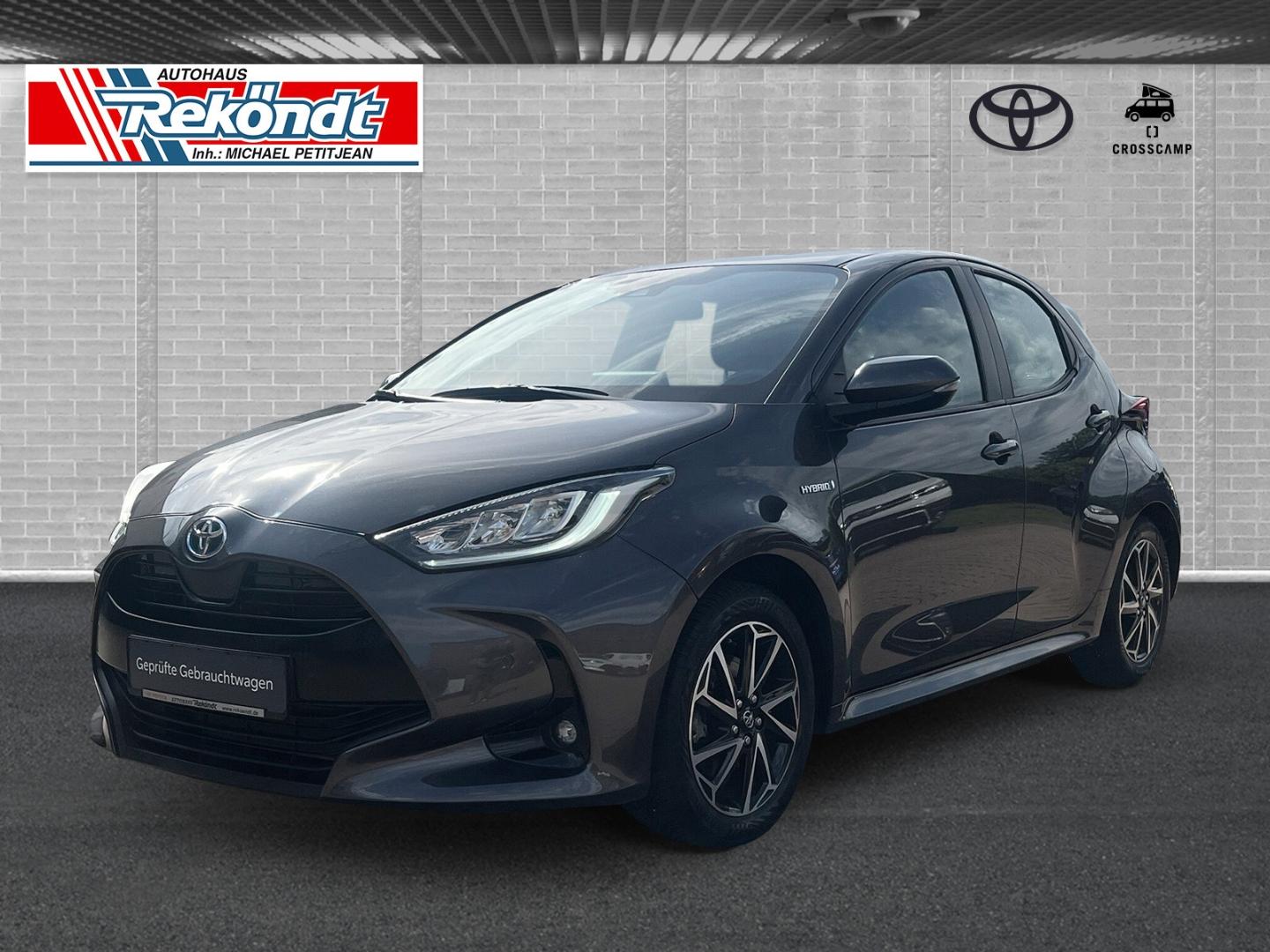 Toyota Yaris Hybrid Club LED Apple CarPlay Android Auto