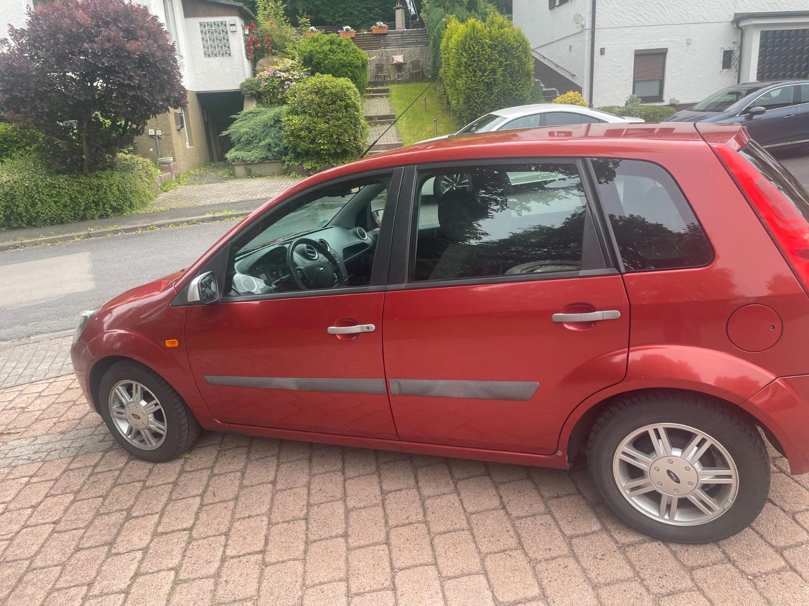 Ford Fiesta 1,4 -TÜV NEU