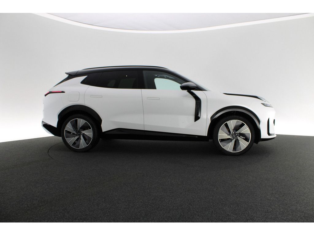Lynk & Co 08