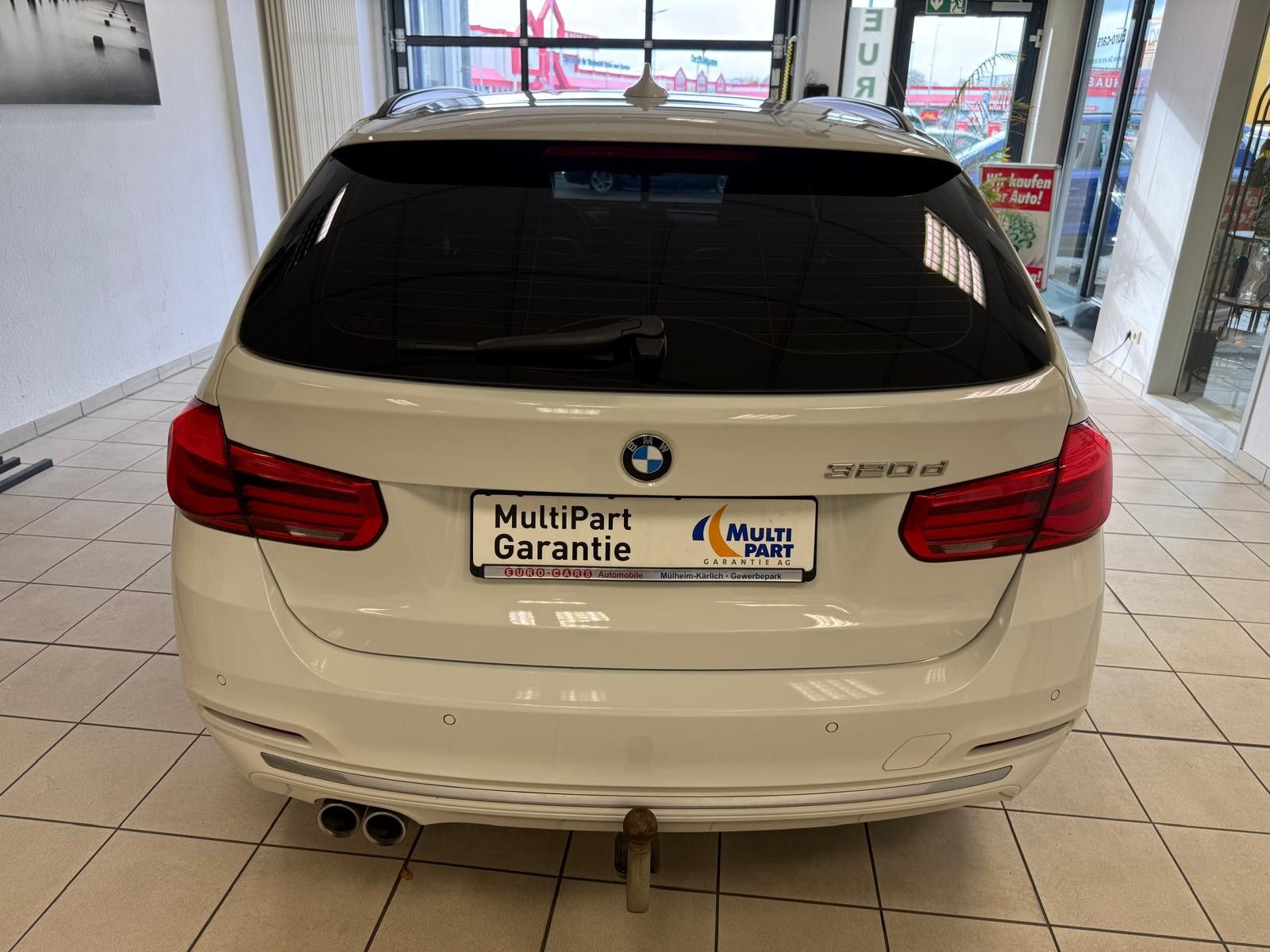 Fahrzeugabbildung BMW 320 d Luxury Line Purity / AHK / LED /PDC