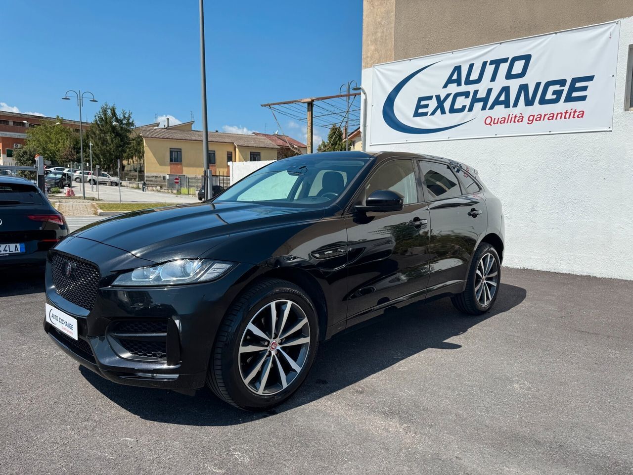 JAGUAR F-Pace