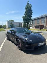 Porsche Panamera GTS GTS - Porsche Gebrauchtwagen in Dortmund