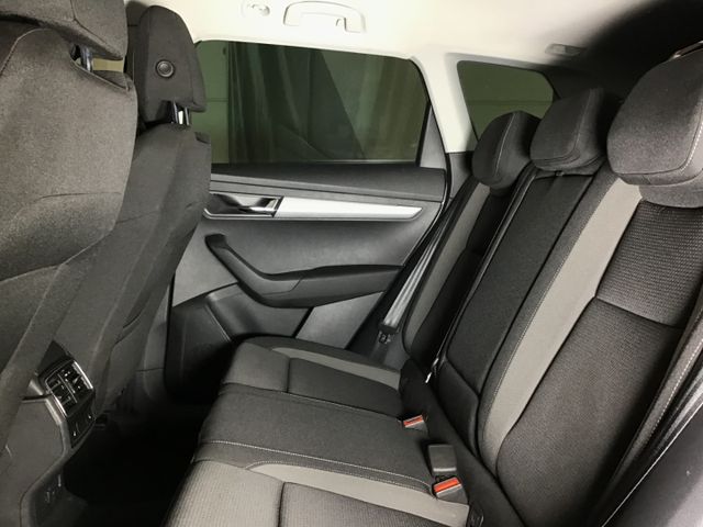 Fahrzeugabbildung Skoda Karoq Tour 2.0 TDI DSG/4x4/AHK/Navi/Kamera/ACC