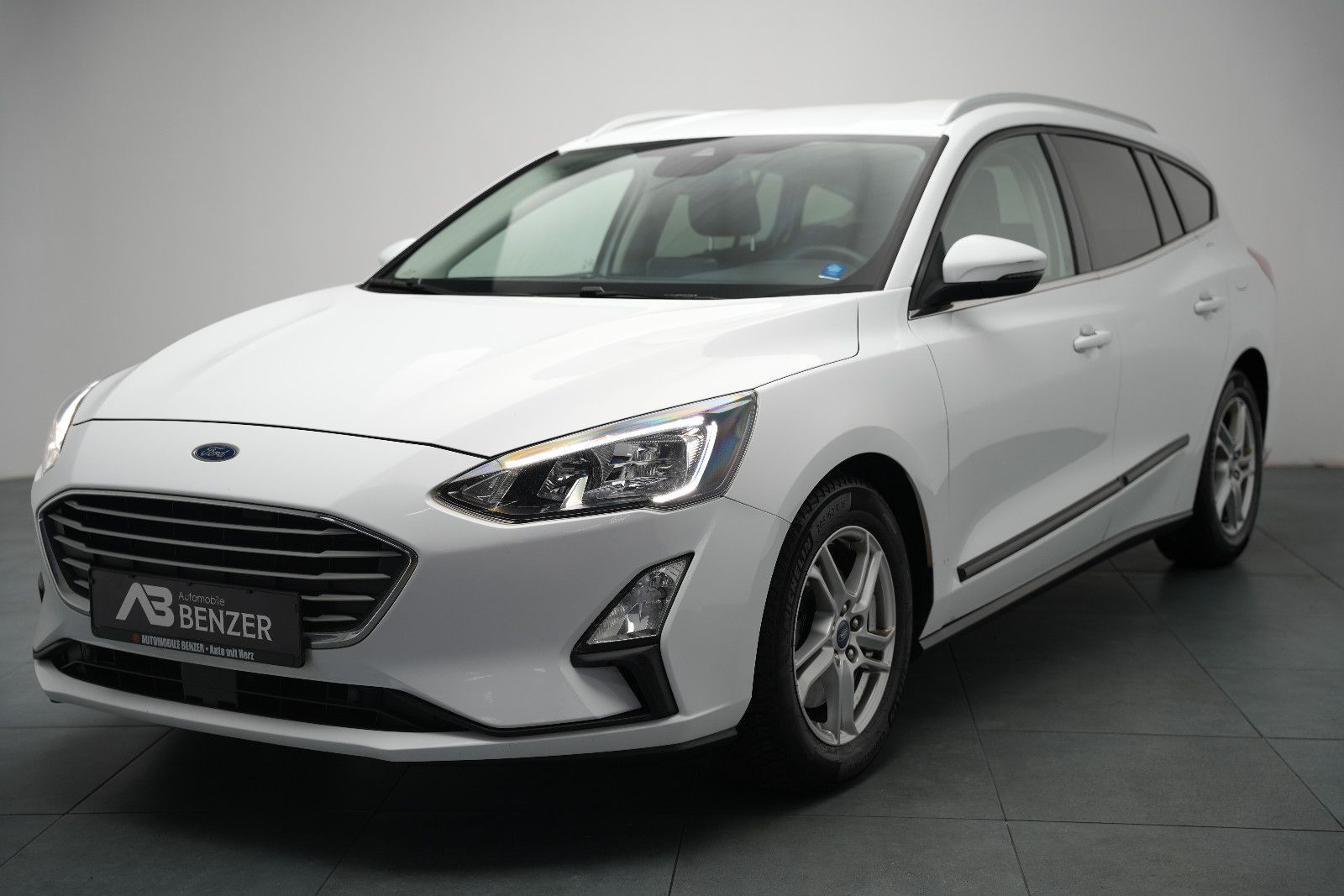 Fahrzeugabbildung Ford Focus Turnier Cool & Connect *Navi*SHZ*Klima*PDC