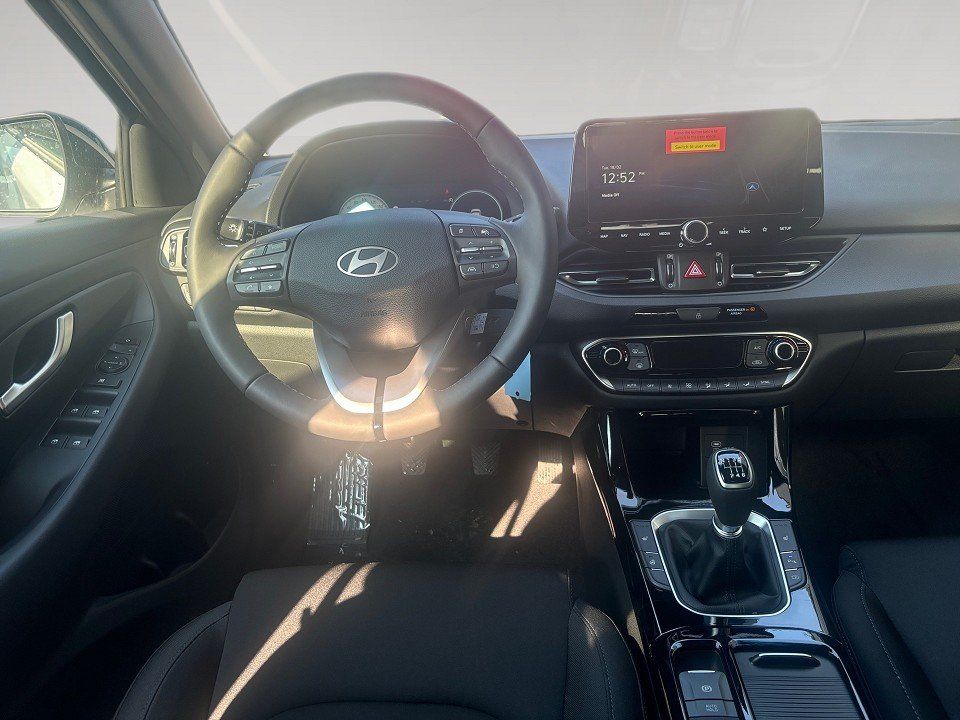 Fahrzeugabbildung Hyundai i30 1.0T 100PS ADVANTAGE