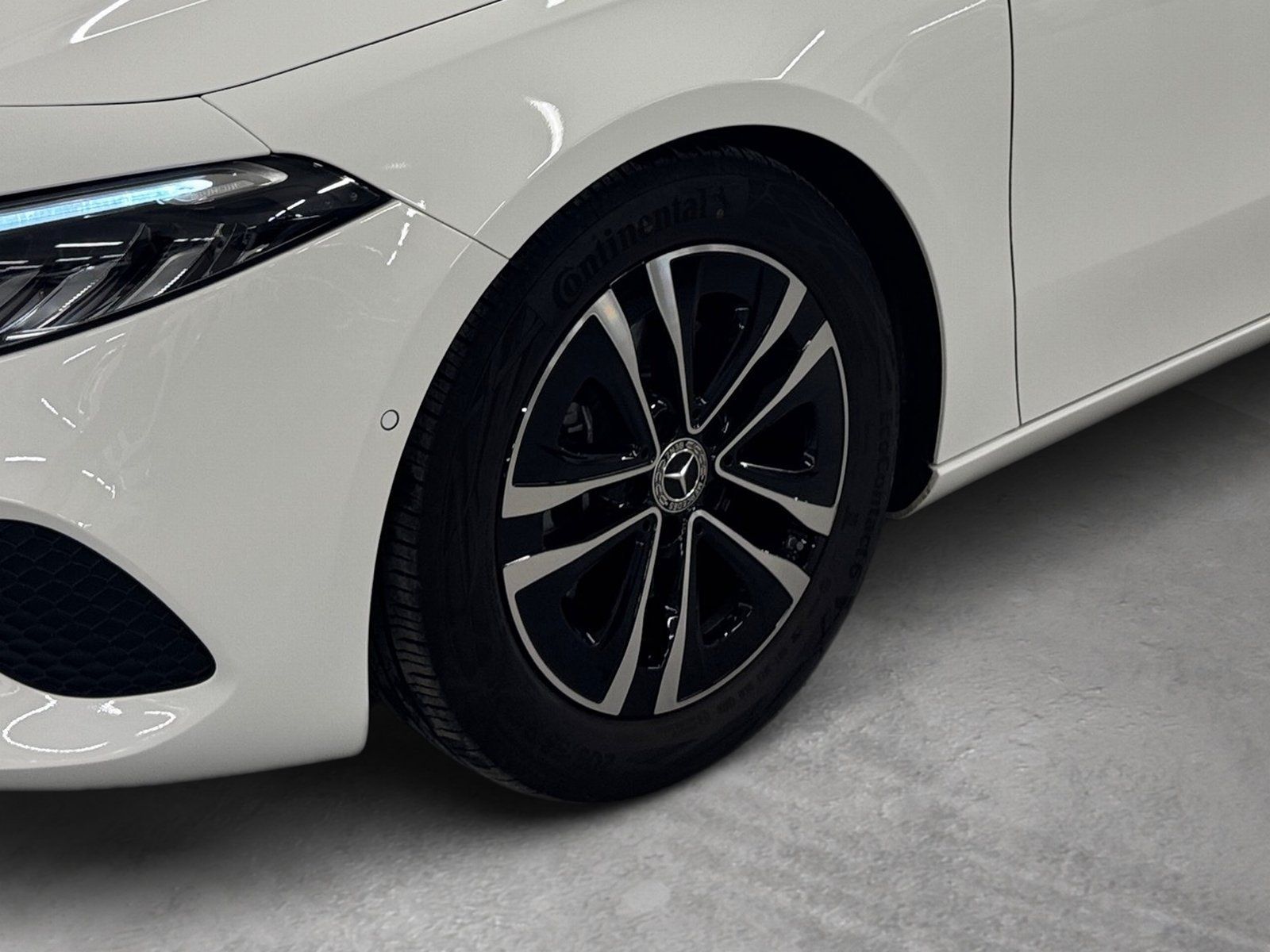 Fahrzeugabbildung Mercedes-Benz A 200 Progressive*Pano*AHK*Distron*Totwink*360°*