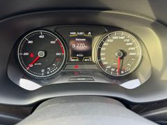 Fahrzeugabbildung Seat Ateca Xcellence 4Drive Navi LED AHK 1. Hand