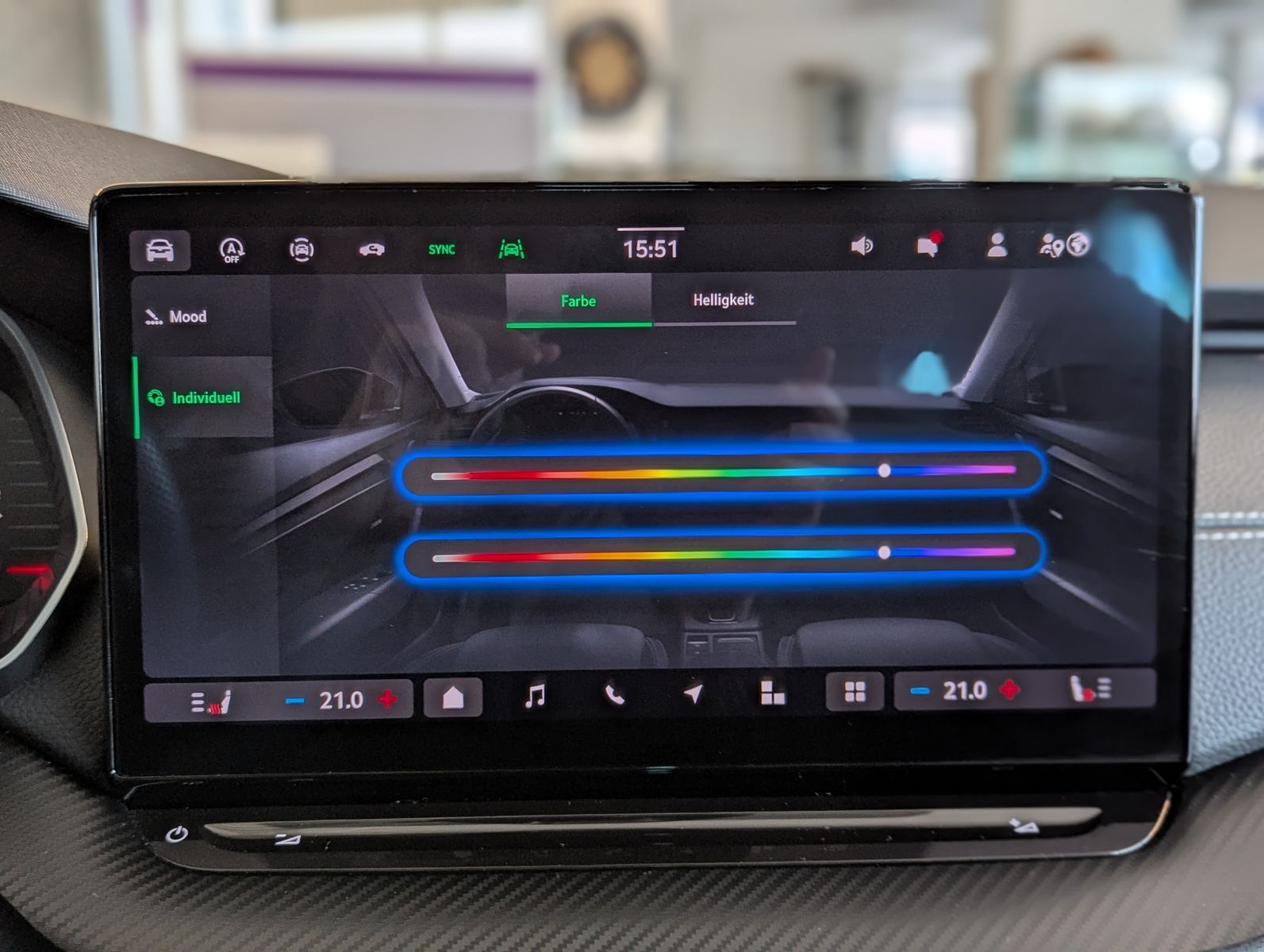 SKODA Octavia 2.0 TDI DSG Sportline Matix Assist+ 18" - Image 27