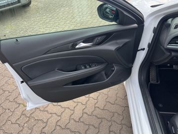 Opel INSIGNIA ST ULTIMATE 2.0 DIESEL  8-STUFEN-AUTOMA