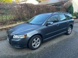 Volvo V50 1.8 Momentum / Händlergarantie bis April
