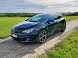 Opel Astra j GTC 1,6 Sidi - Opel Astra mit Benzin-Antrieb: Coupe, 1.6