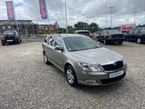Skoda Octavia Combi 1.2 TSI  Ambiente - gebrauchte Skoda Octavia aus dem Jahr 2010