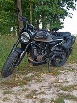 Husqvarna Svartpilen 701 Style  - HUSQVARNA SVARTPILEN 701