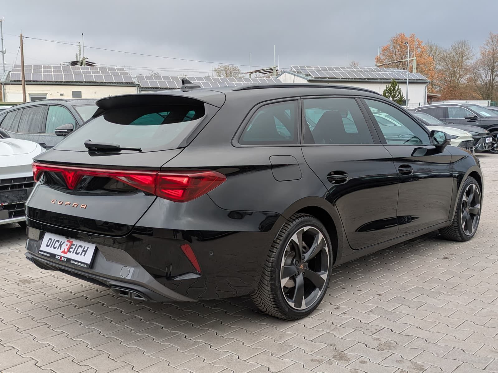 Fahrzeugabbildung CUPRA Leon 1.5 eTSI *PANO*ALCAN.*Drive2*ACC