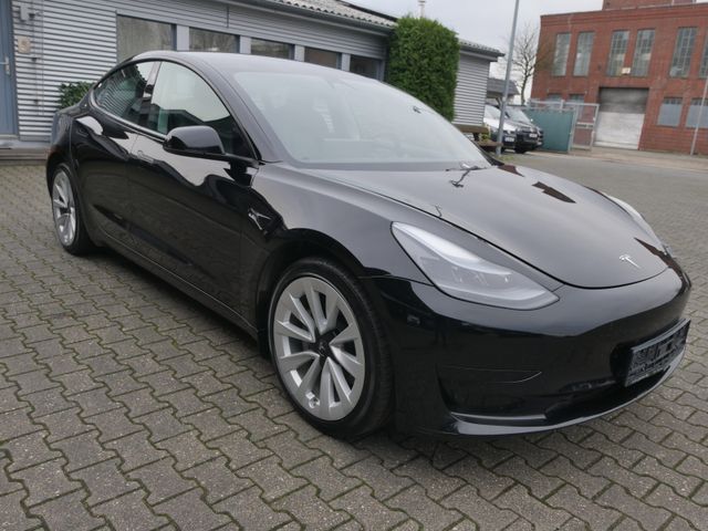 Tesla Model 3 Basis Autopilot/AutonomesFahren Navi ACC