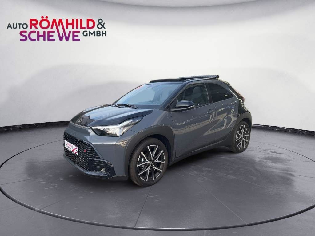 Gebrauchtwagen Toyota Aygo (X) Aygo X Hybrid GR SPORT Sportpaket Navi Digitales in Dieburg