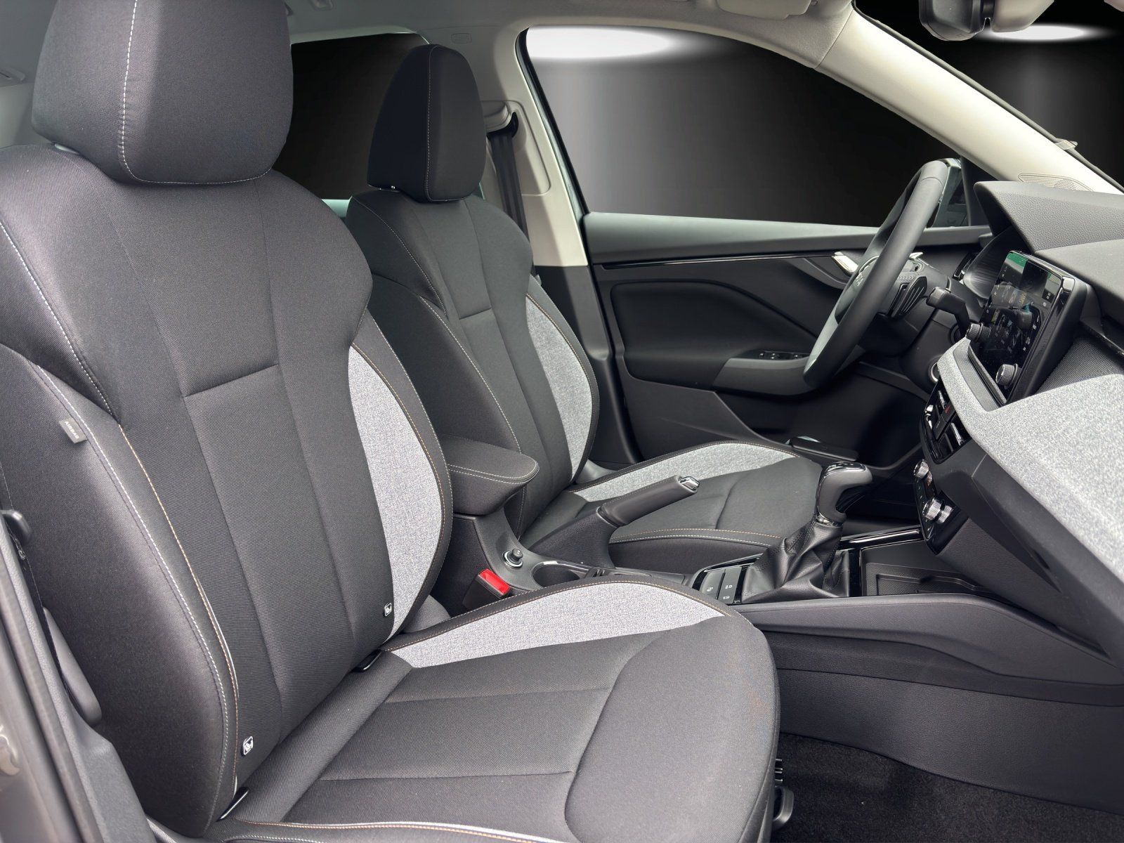Fahrzeugabbildung SKODA Kamiq Balance 1.0 TSI DSG 5-JAHRE-GARANTIE+AHK
