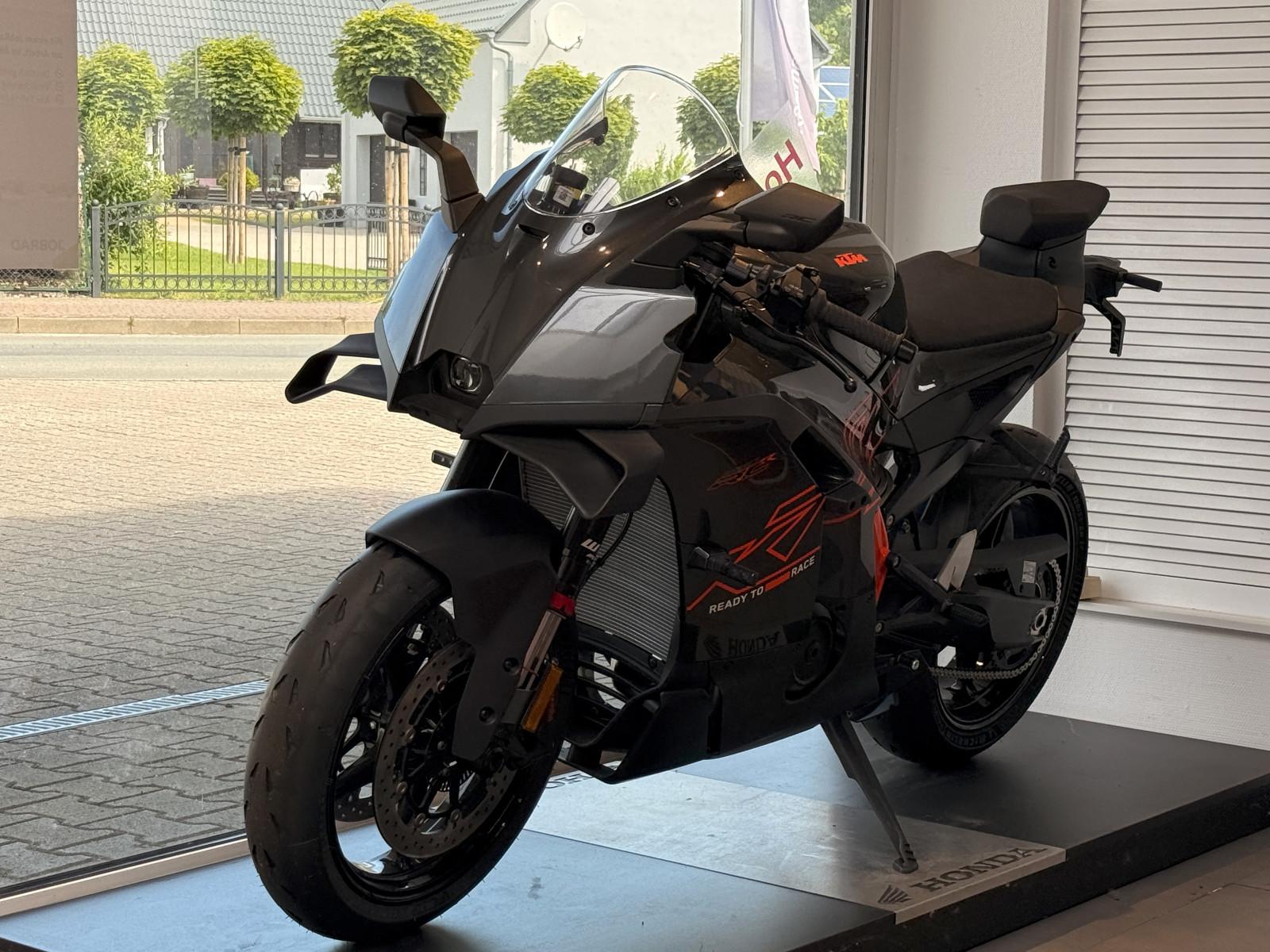 KTM 990 RC R Lieferung Bundesweit!