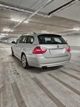 BMW 330i e91 N52B30 - BMW 330 aus 2005: 330i