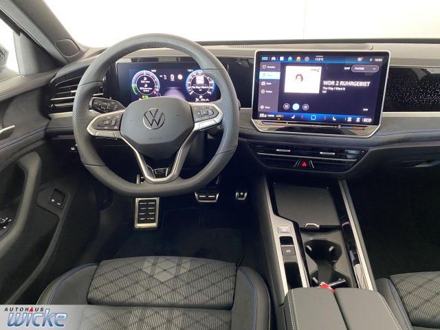 Passat R-Line 1.5 l eHybrid DSG R-Line NAVI KLIM