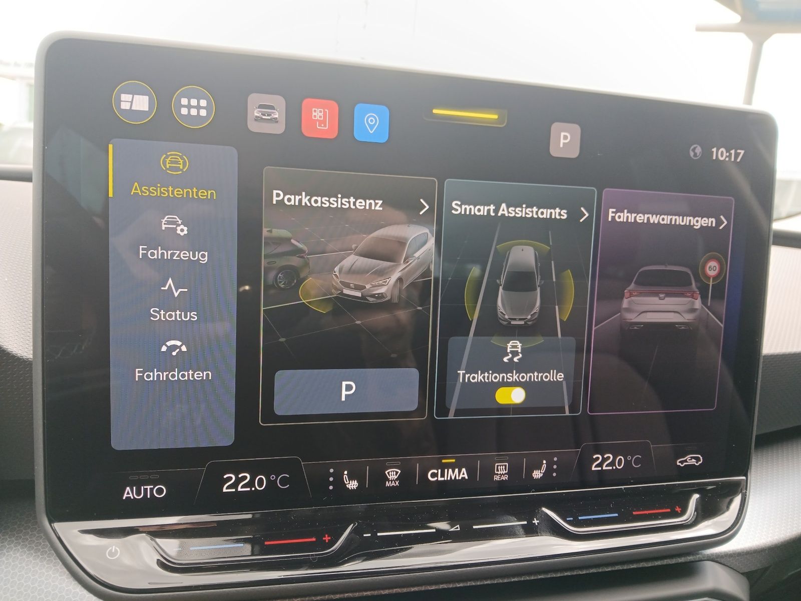 Fahrzeugabbildung SEAT Leon 1.5 eTSI Road Edition Kamera SH