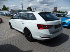 Fahrzeugabbildung Skoda Superb Combi Active