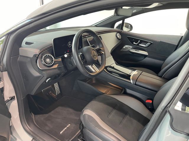 Fahrzeugabbildung Mercedes-Benz EQE 500 4M AMG-Line Airmatic/360°/manufaktur