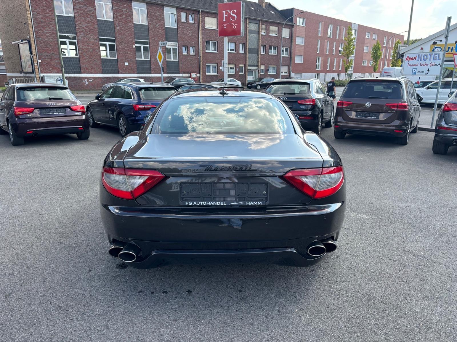 Maserati GranTurismo 4.2 V8 | 405 ch | BVA | Essence | 144 258 km | 21 999 € | 01/2008 | Cuir Poltrona Frau | Sièges chauffants | GPS | Xénon