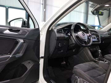 Volkswagen Tiguan Allspace - 12
