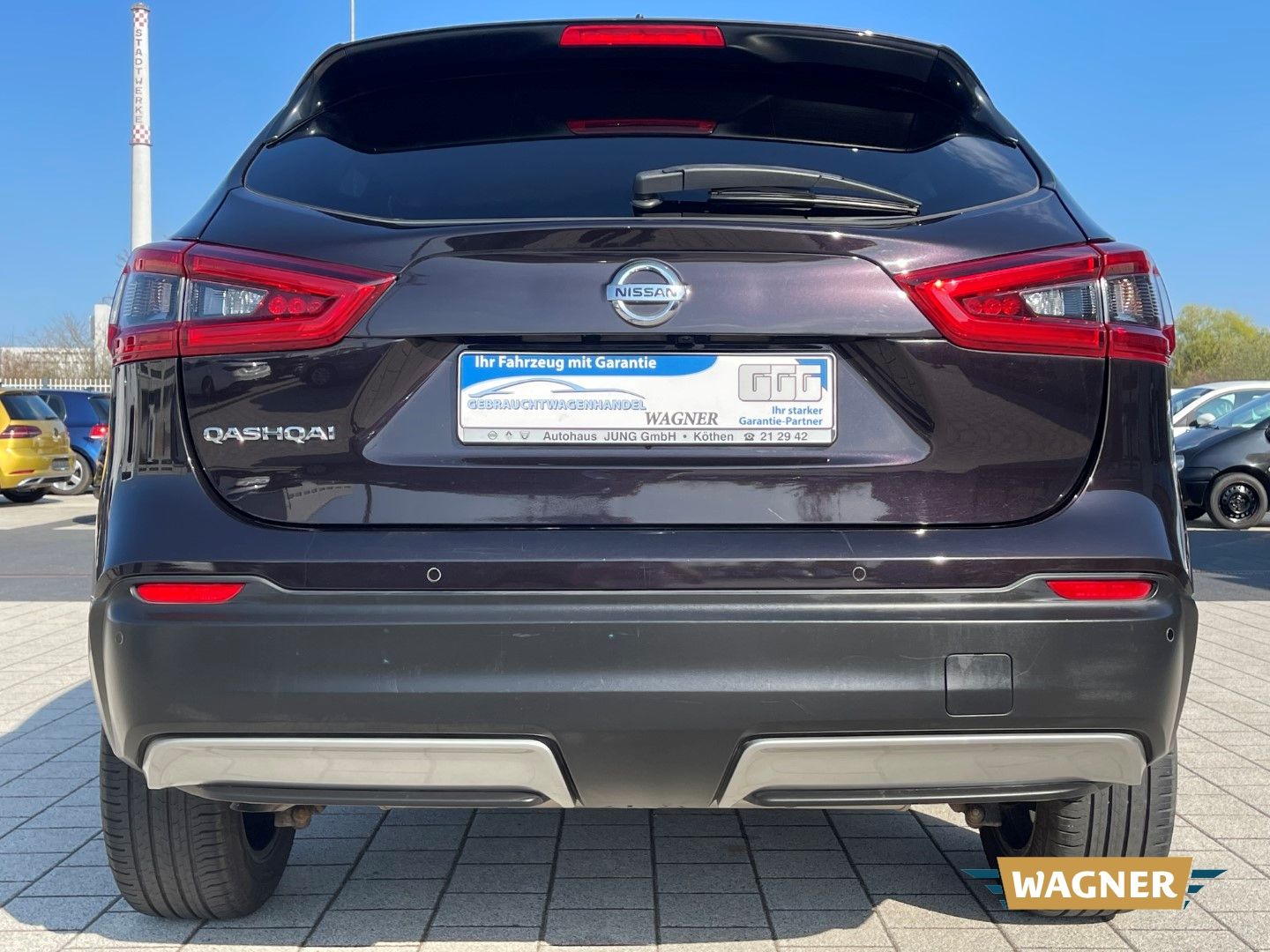 Fahrzeugabbildung Nissan Qashqai N-Connecta 1.3 DIG 360° Kamera