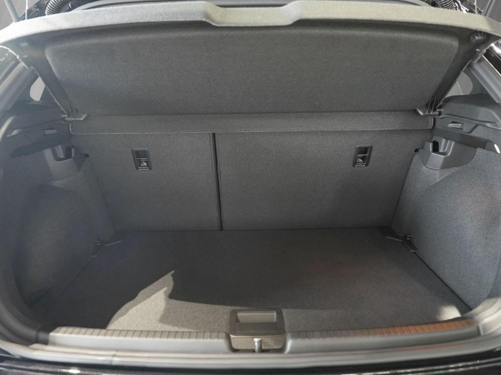 Volkswagen Polo 1,0 l TSI DSG R-Line NAVI Technik-Paket WR, миниатюра 6
