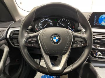 BMW 520 - 12