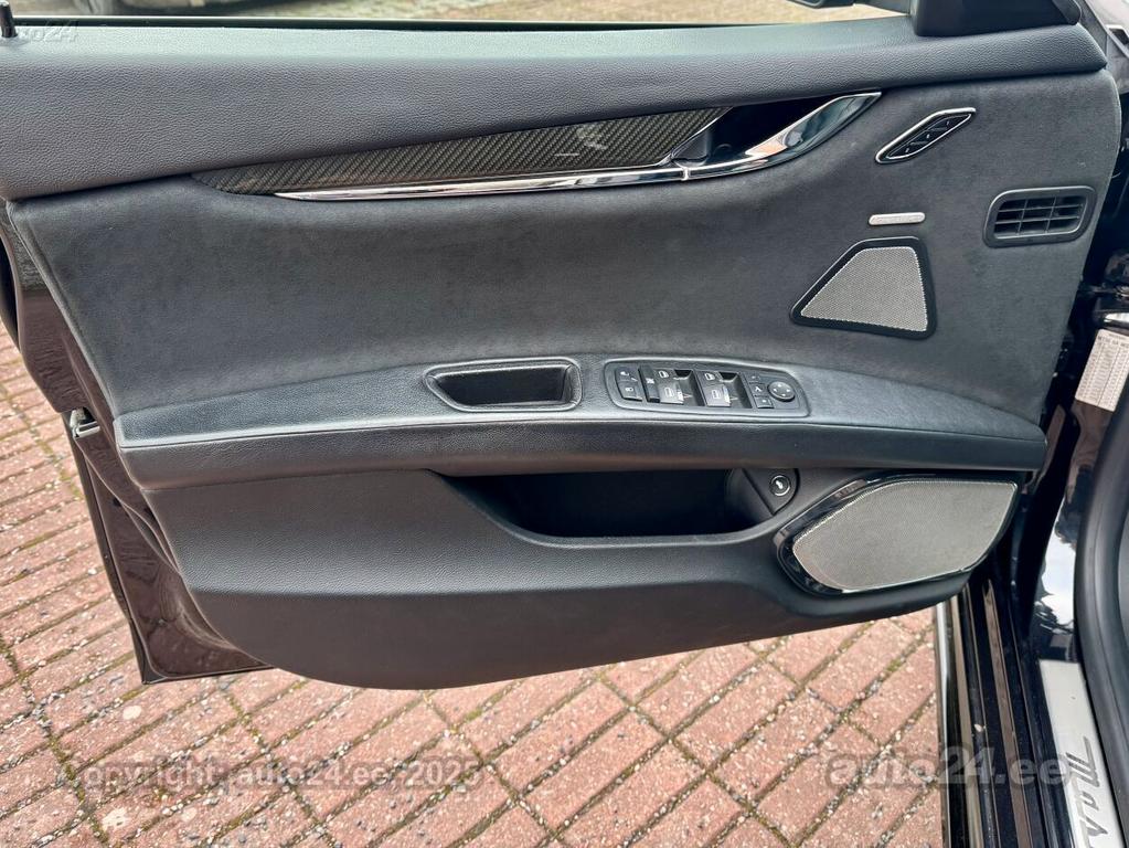 Maserati Quattroporte